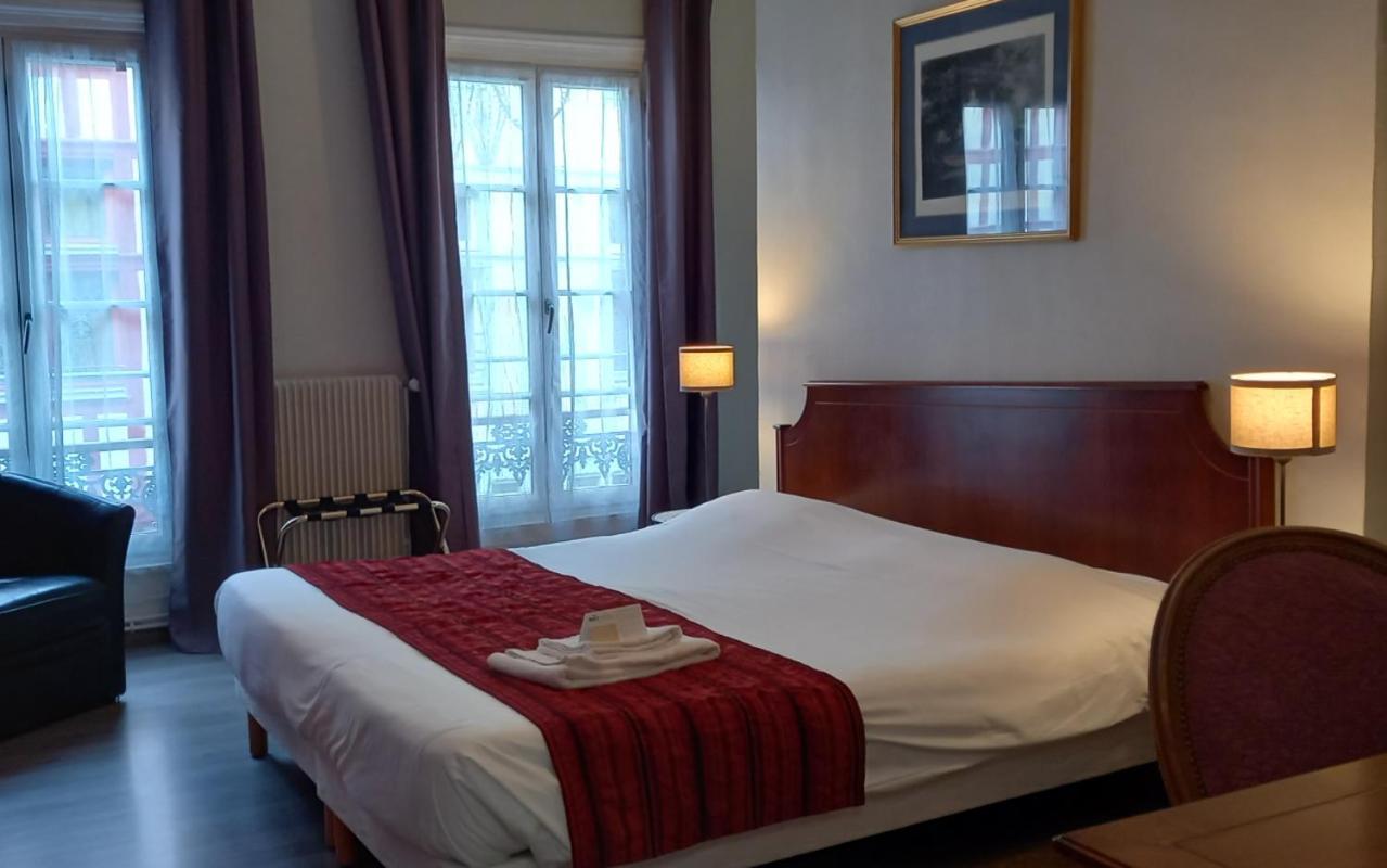 Brit Hotel Comtes De Champagne - Troyes Centre Historique Экстерьер фото